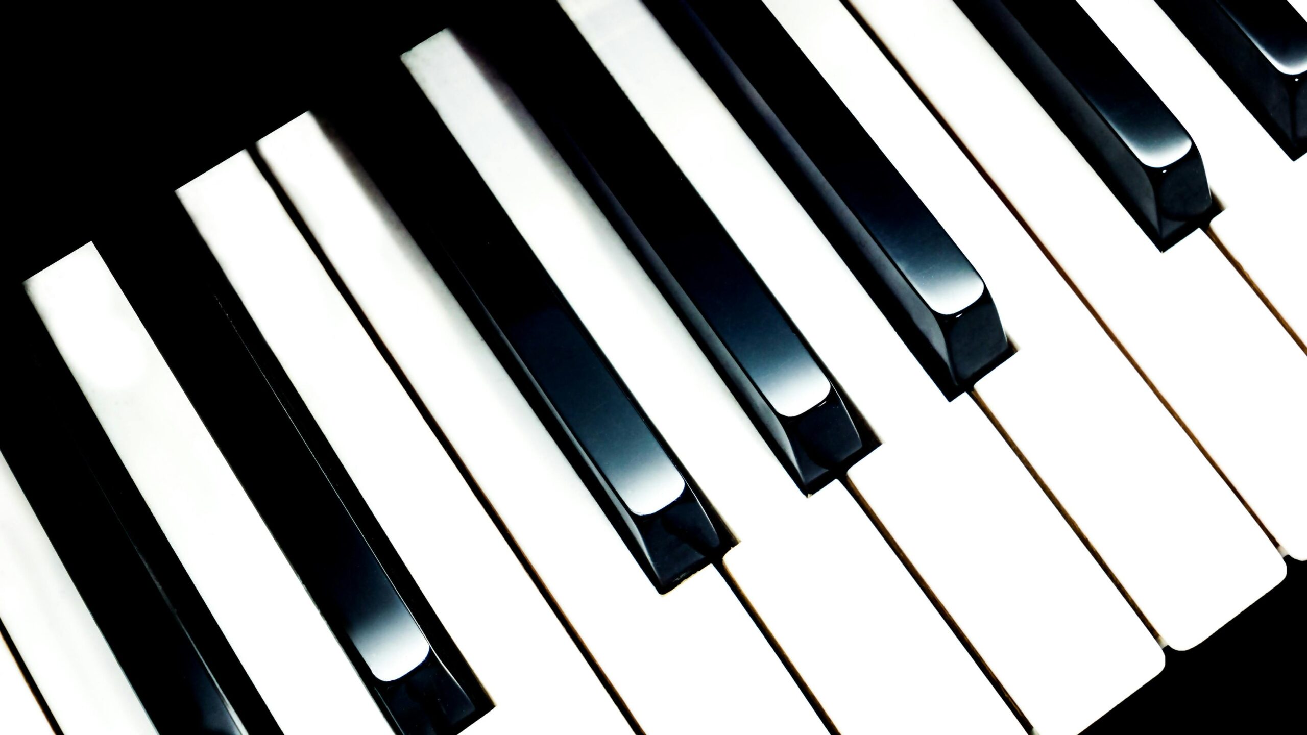 Piano Zoomed In Photo